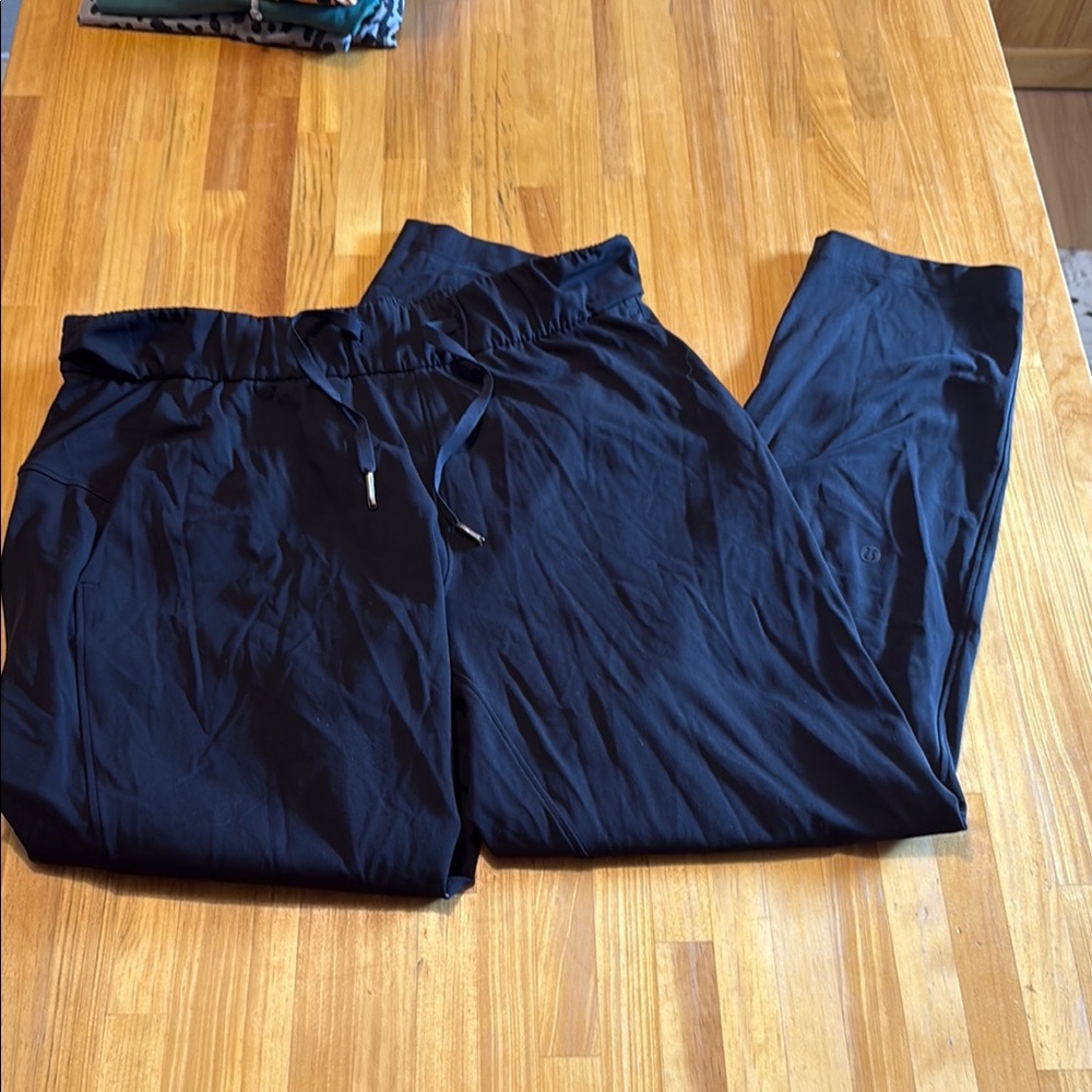 Lululemon On the Fly Pants